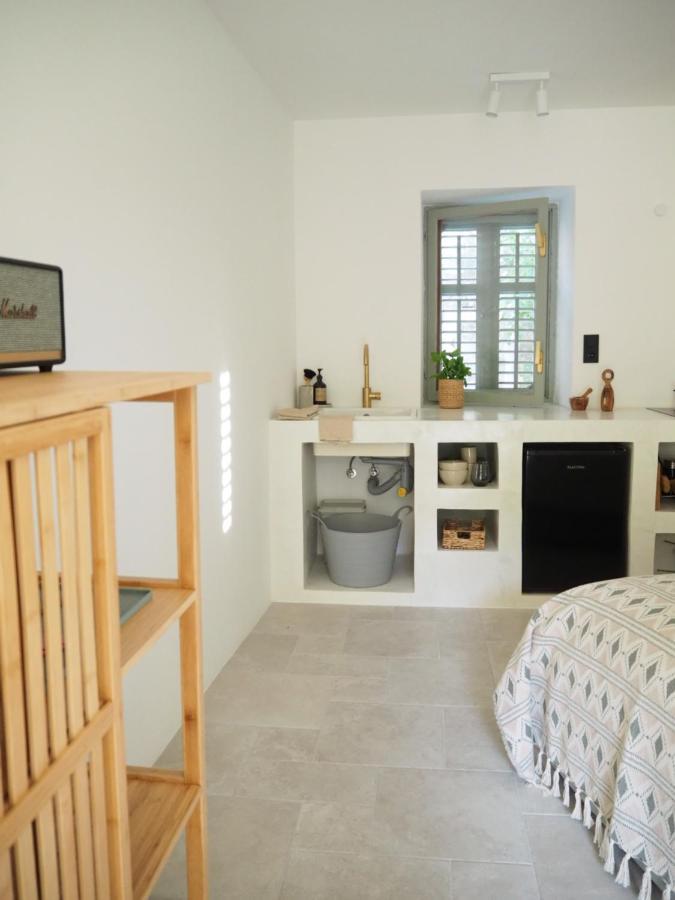 ילסה Mi Sestre - Studio Apartment Hvar Vrisnik מראה חיצוני תמונה